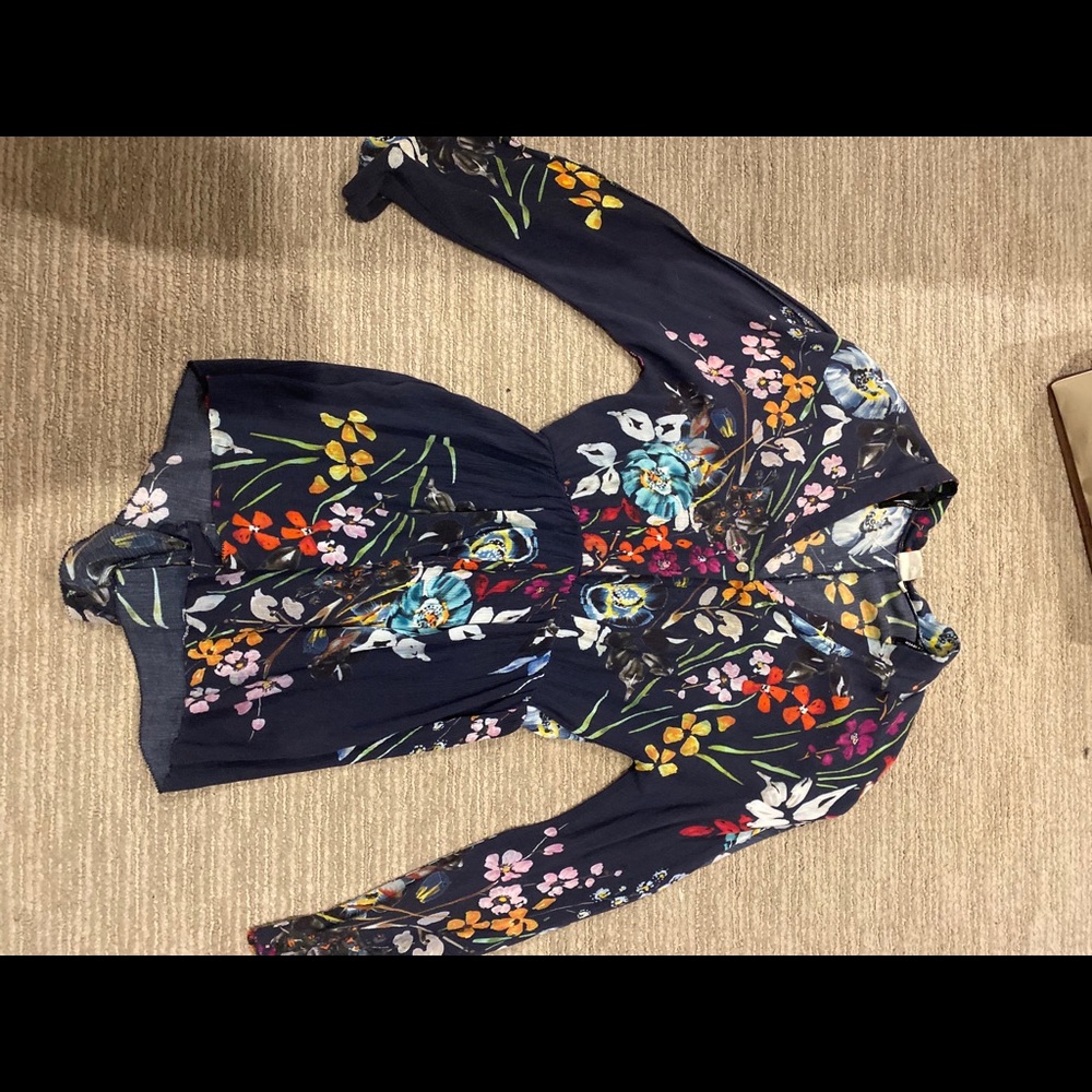 Floral bohemian romper with slit sleeves